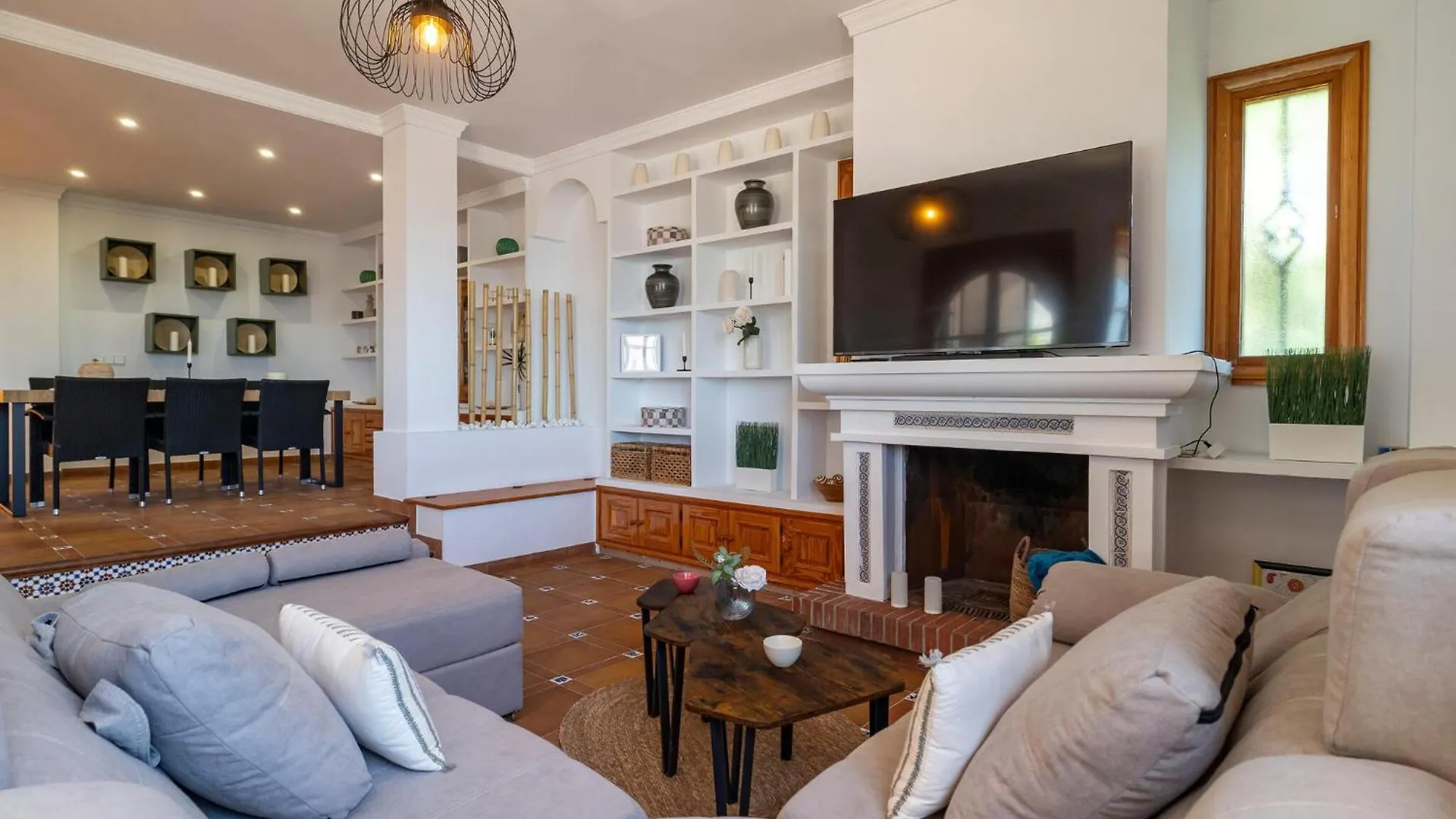 Stunning Home In Casarabonela Holiday home